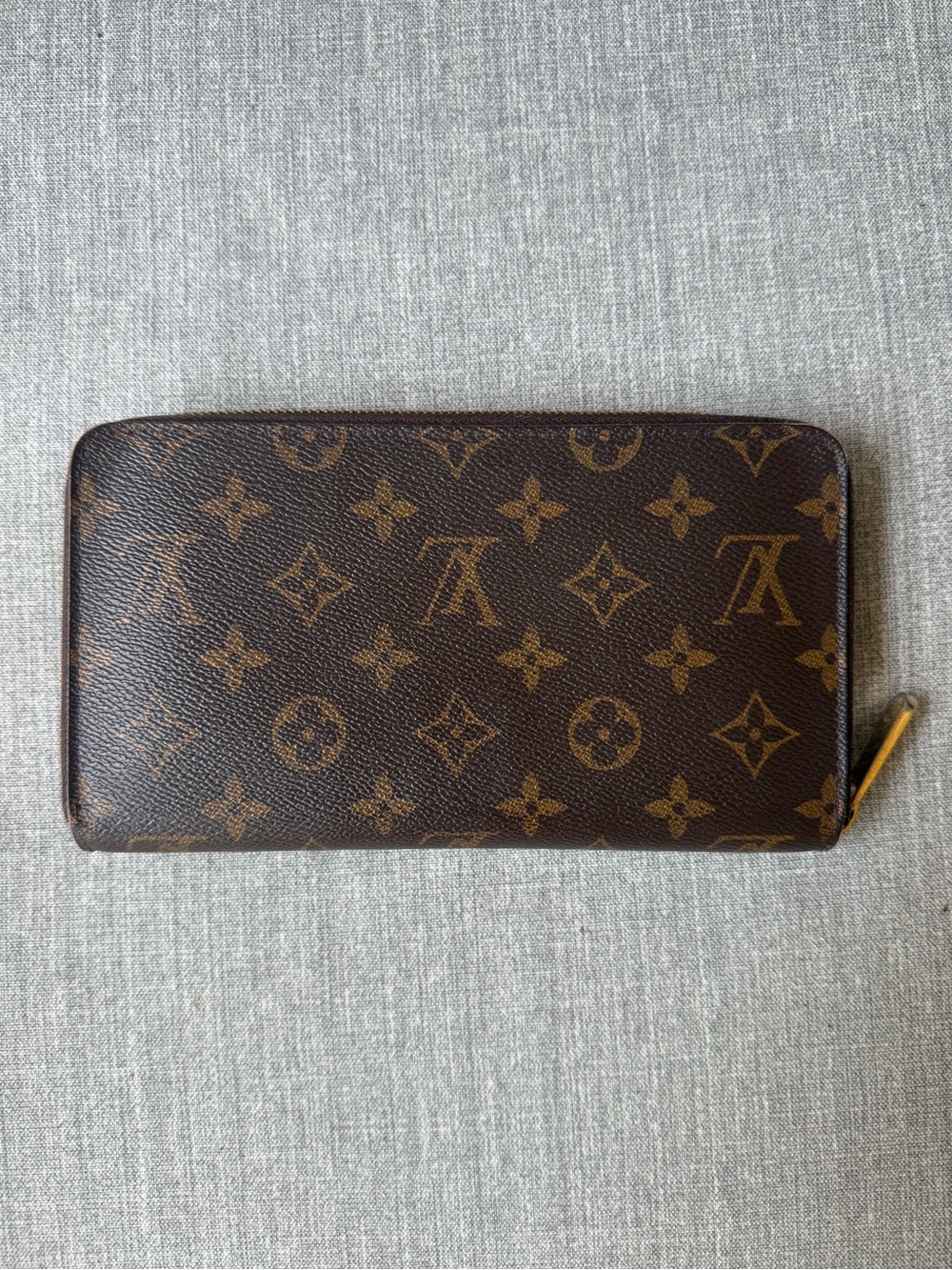 Louis Vuitton Zippy Organizer Wallet - Picture 3 of 15